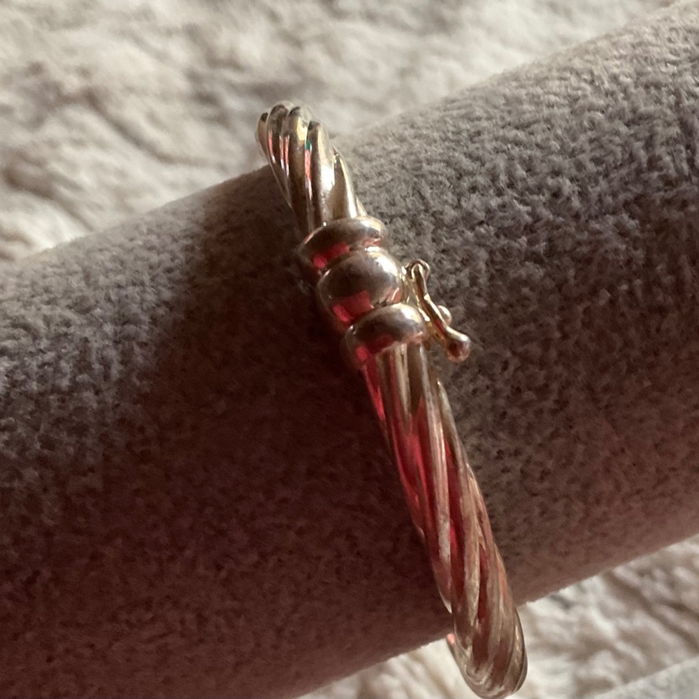 925 STERLING Textured Ribbon BANGEL for average size - Picture 3 of 3